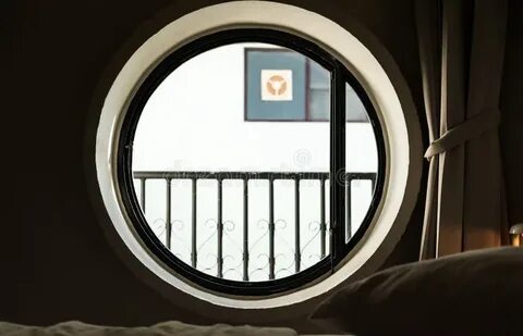 Круги под окном