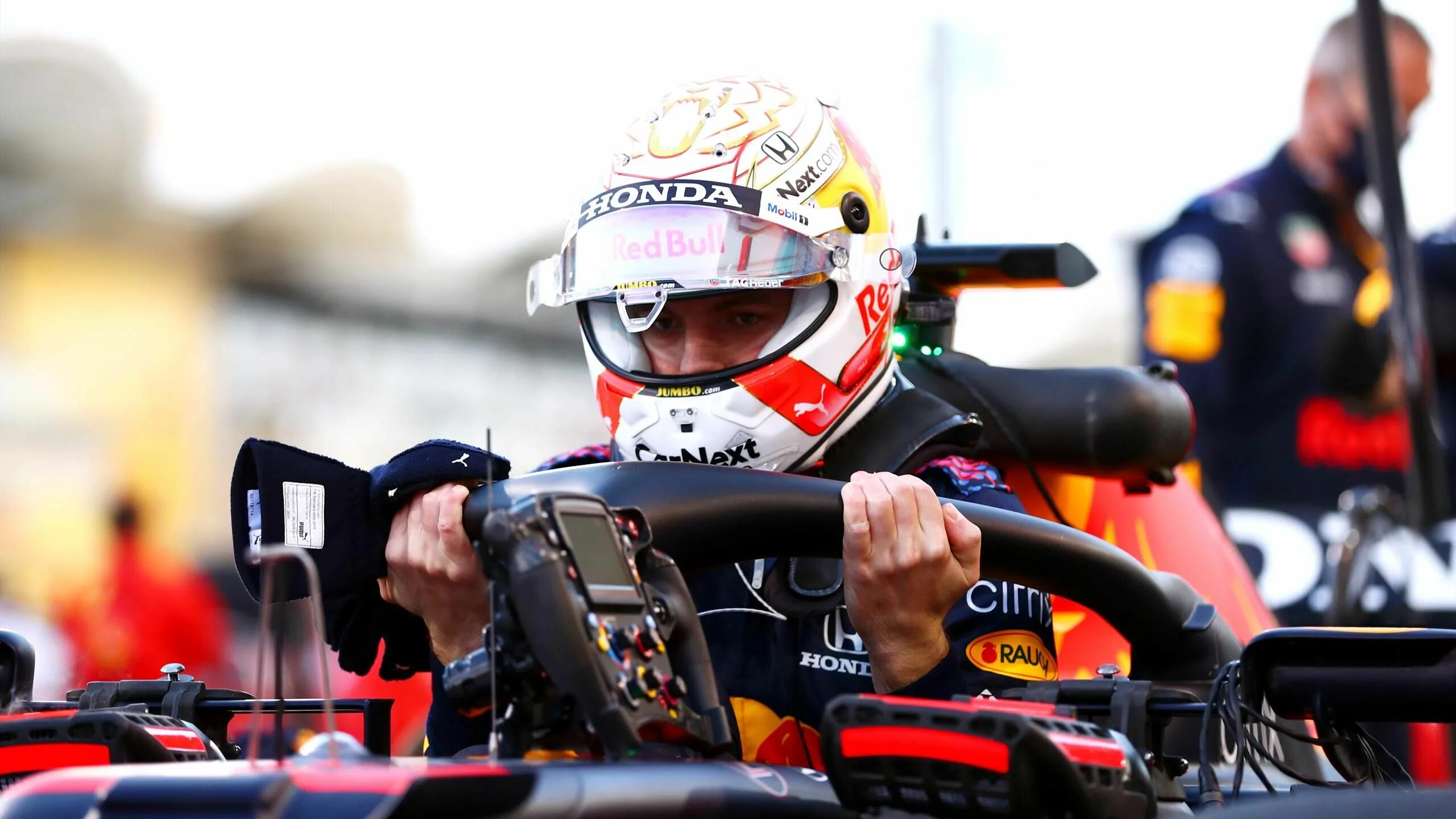 Крепление f1 x driver. Formula 1 driver. f1 2025 пилоты. formula 1 drivers championship. формула 1 девушки.