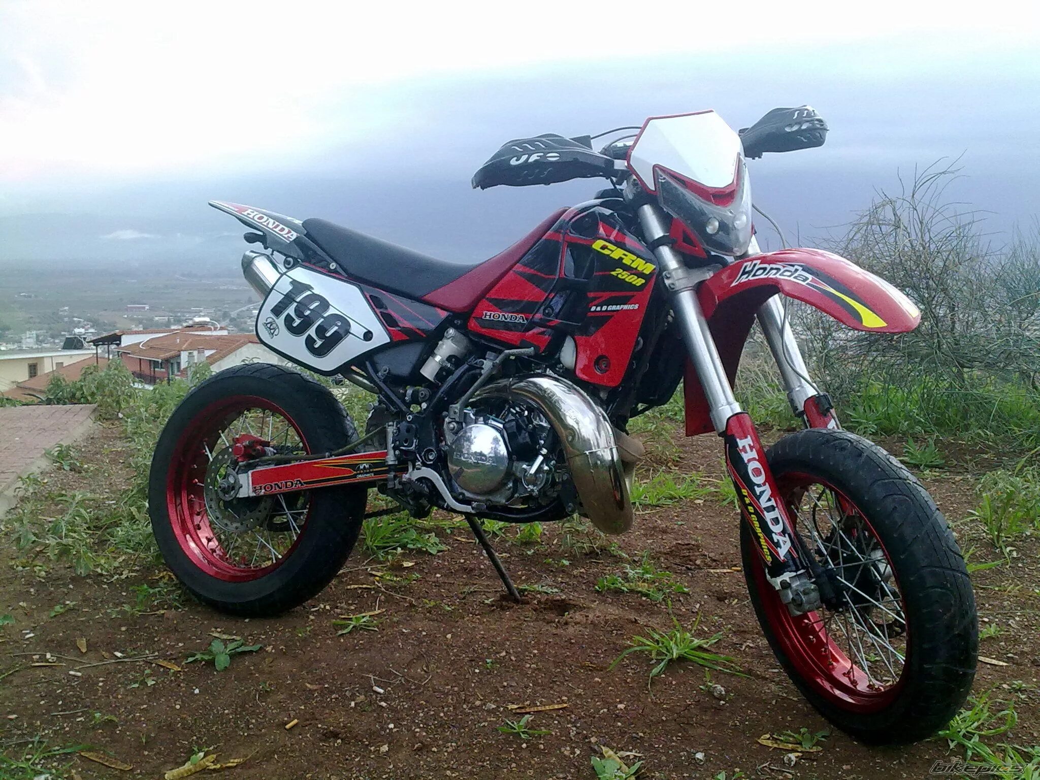 Honda crm 250. Honda crm250 2т. Honda CRM 250 R mk2. Honda CRM 250 ar.