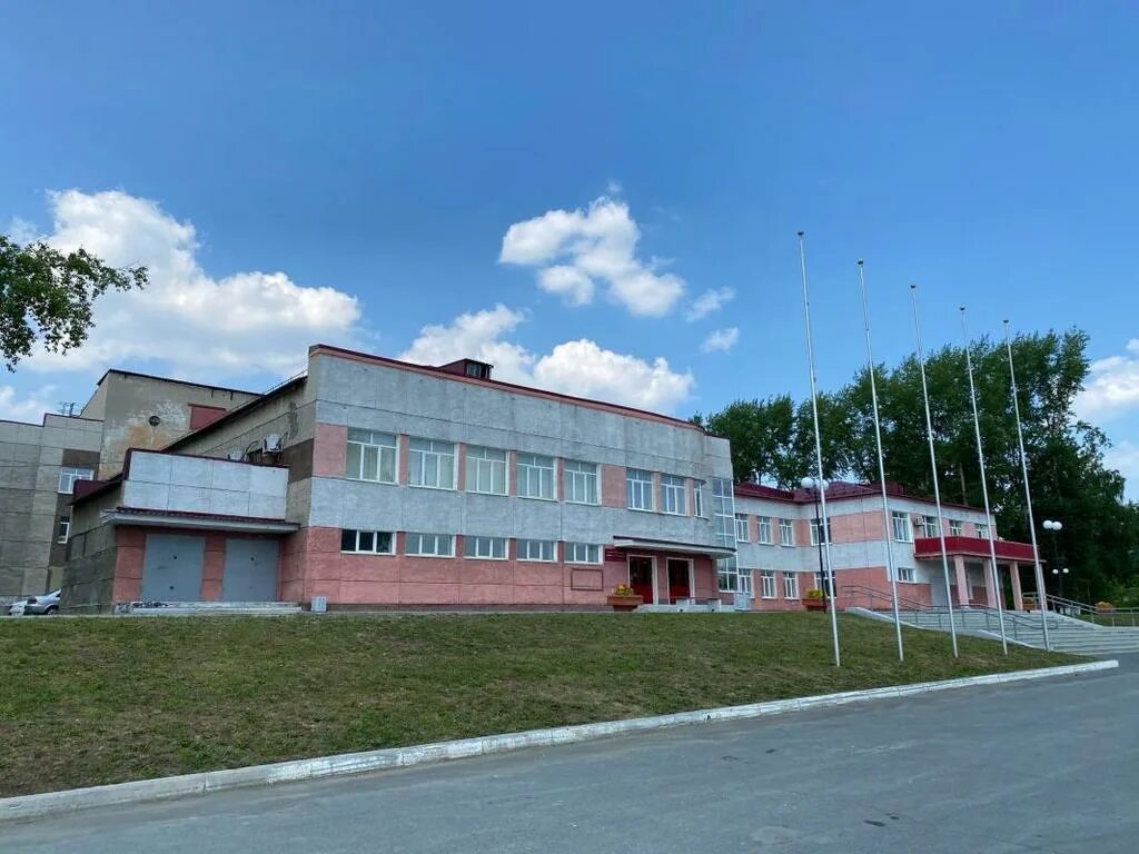 Кировград свердловской улица свердлова. Дк кировград свердловская область. Кировград свердловской области площадь города. Достопримечательности кировграда. Кировград набережная 5 свердловская область.