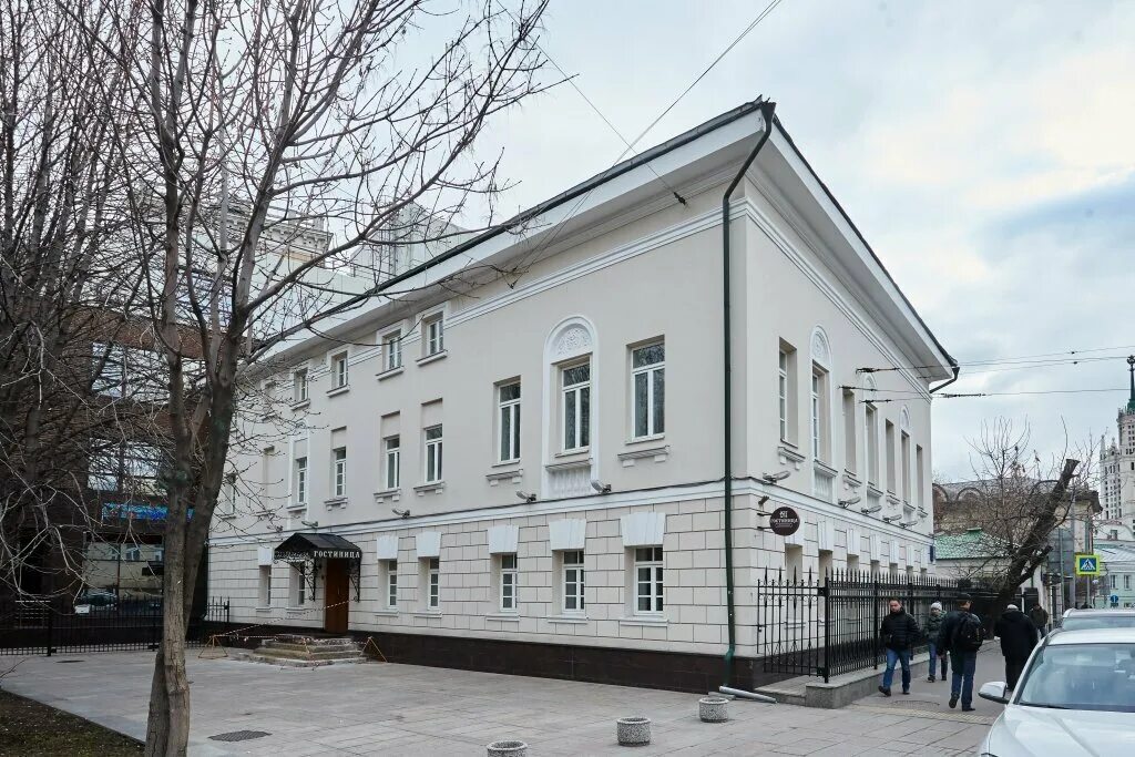 Времена года таганка. Верхняя радищевская 3 стр 1. Верхняя радищевская ул. Верхняя радищевская ул. Гостиница времена года москва.