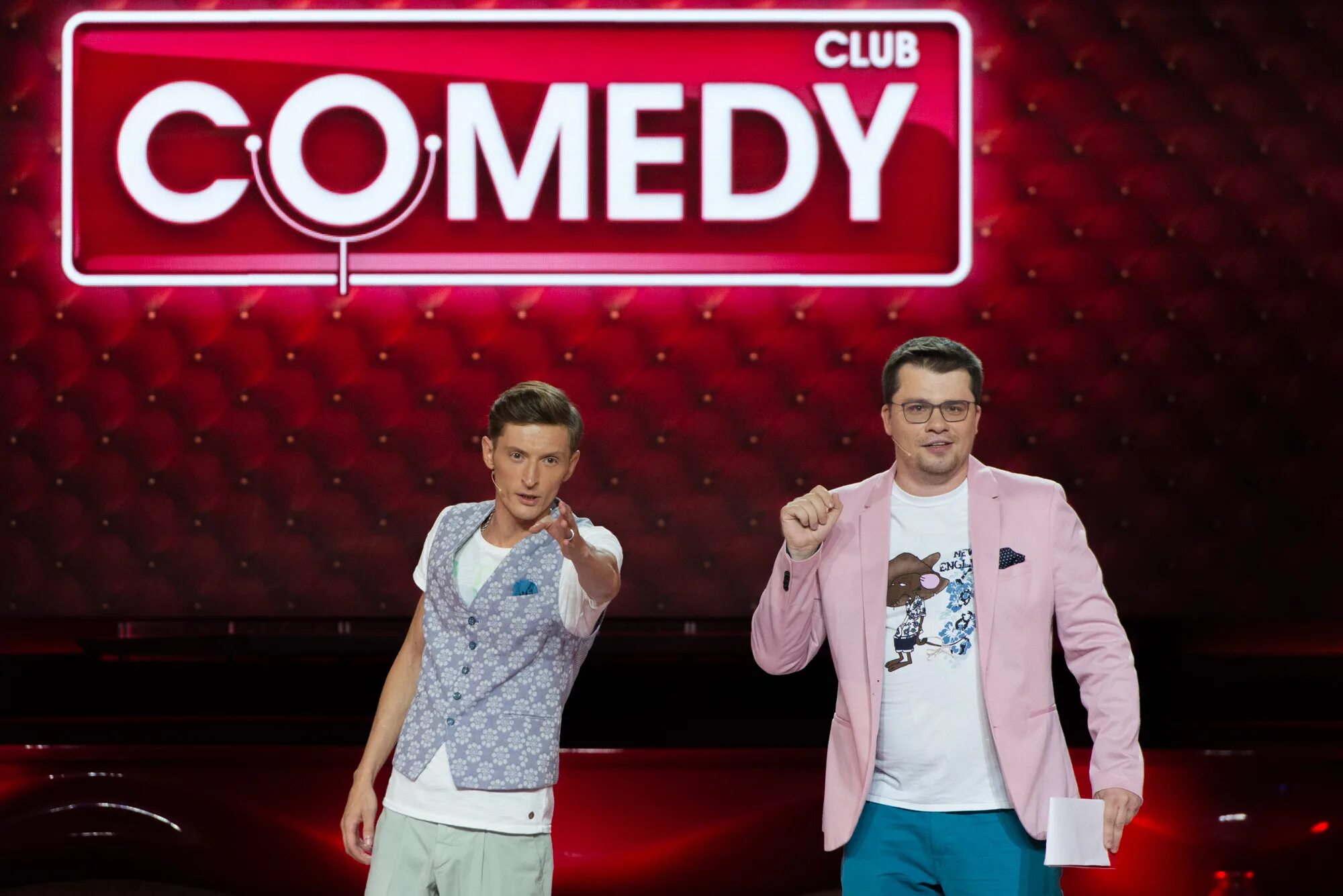 Камеди клаб доставка пиццы. Камеди клаб 2024. Comedy Club Сочи на ТНТ. Леночка Куба комеди клаб.