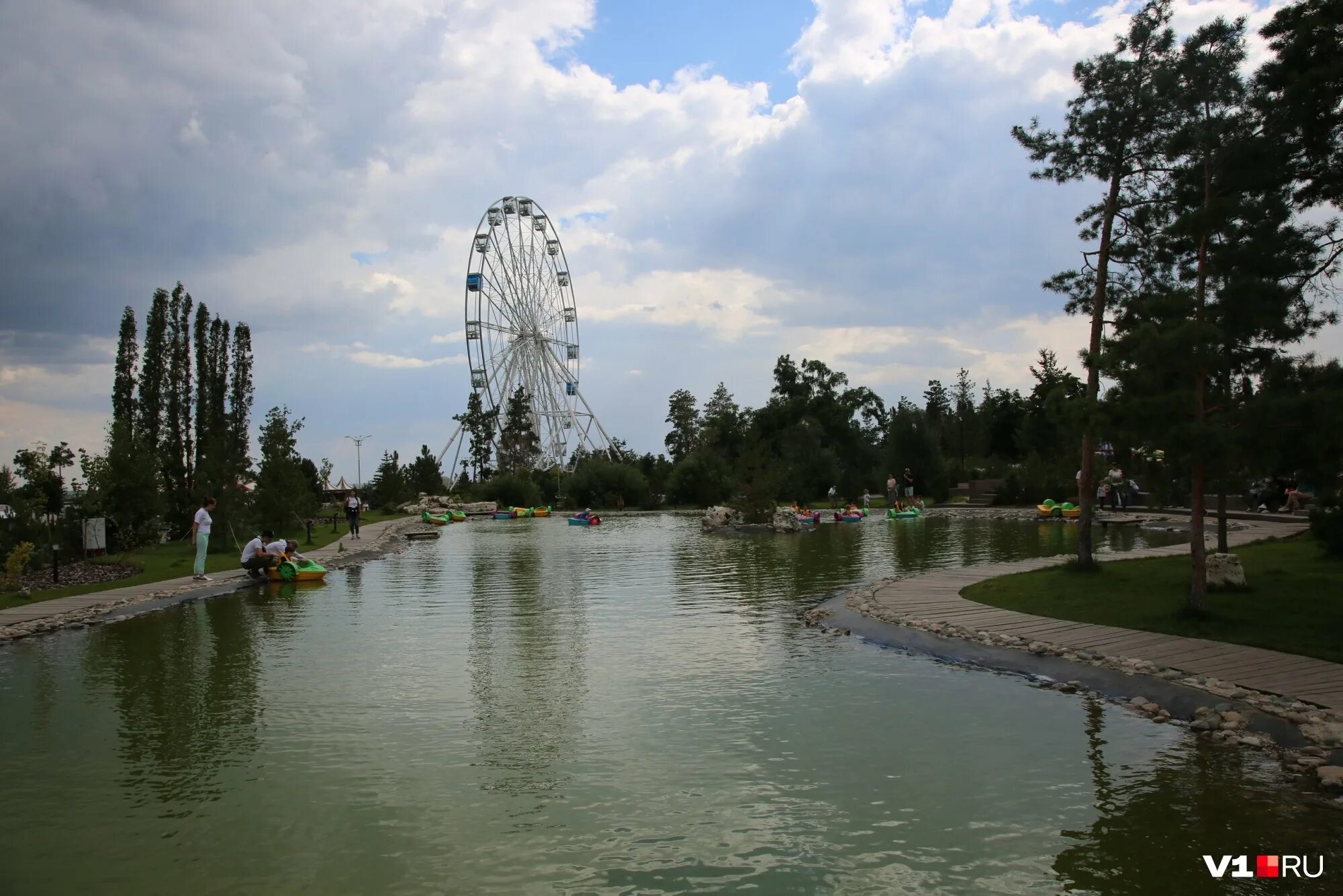 Новый аттракцион в волгограде цпко. Цпкио волгоград карусели. Новый аттракцион в волгограде цпко. Аттракцион ниагара волгоград цпкио. Парк цпкио волгоград.