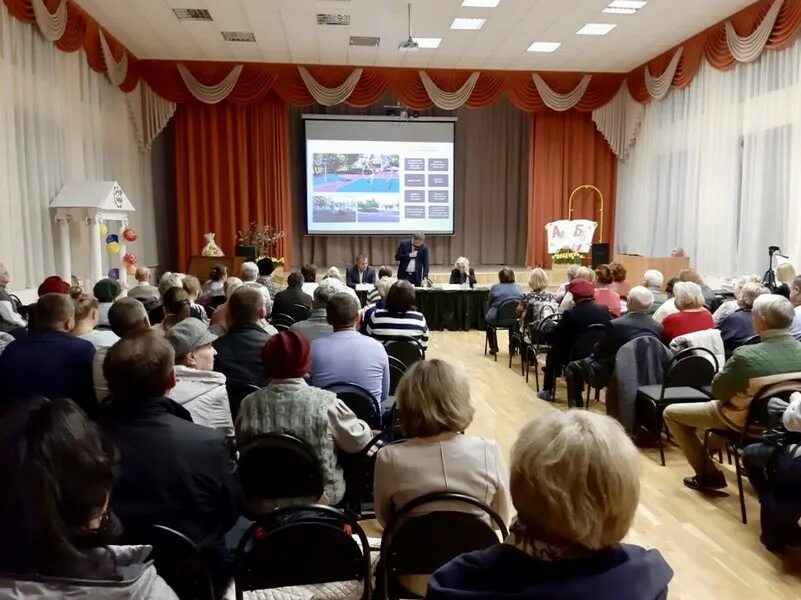 Управа лианозово колесова. Елена колесова глава управы района лианозово. Бывший глава управы района лианозово. Елена колесова глава управы района лианозово. Глава района лианозово фамилия.