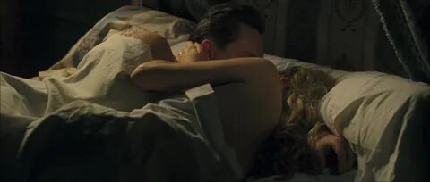 Дайан Крюгер голая - Счастливого Рождества (2005) .