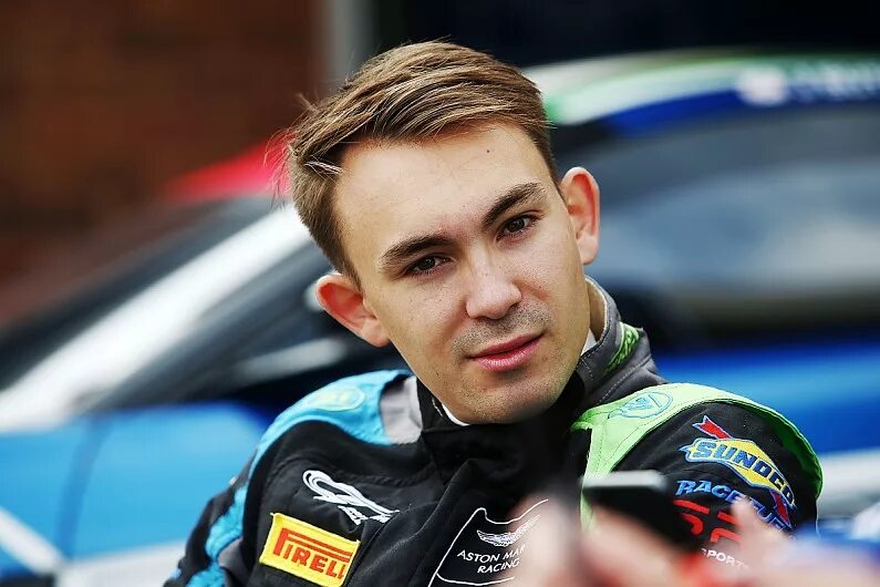 Mark became a racing driver. Mark became a racing driver