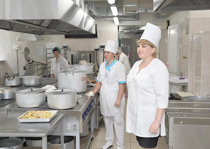 Комбинат детского питания в россии. Комбинат детского питания. Комбинат питания. Уральский комбинат пита. Комбинат питания кремлевский.