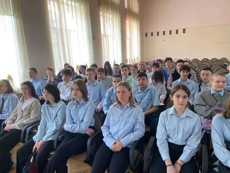 Маоу сош 3 с уиоп балашиха. Маоу сош 7 с уиоп. Школа 7 колпашево. Сош 7 школа домодедово. Школа 5 железнодорожный шестая улица.