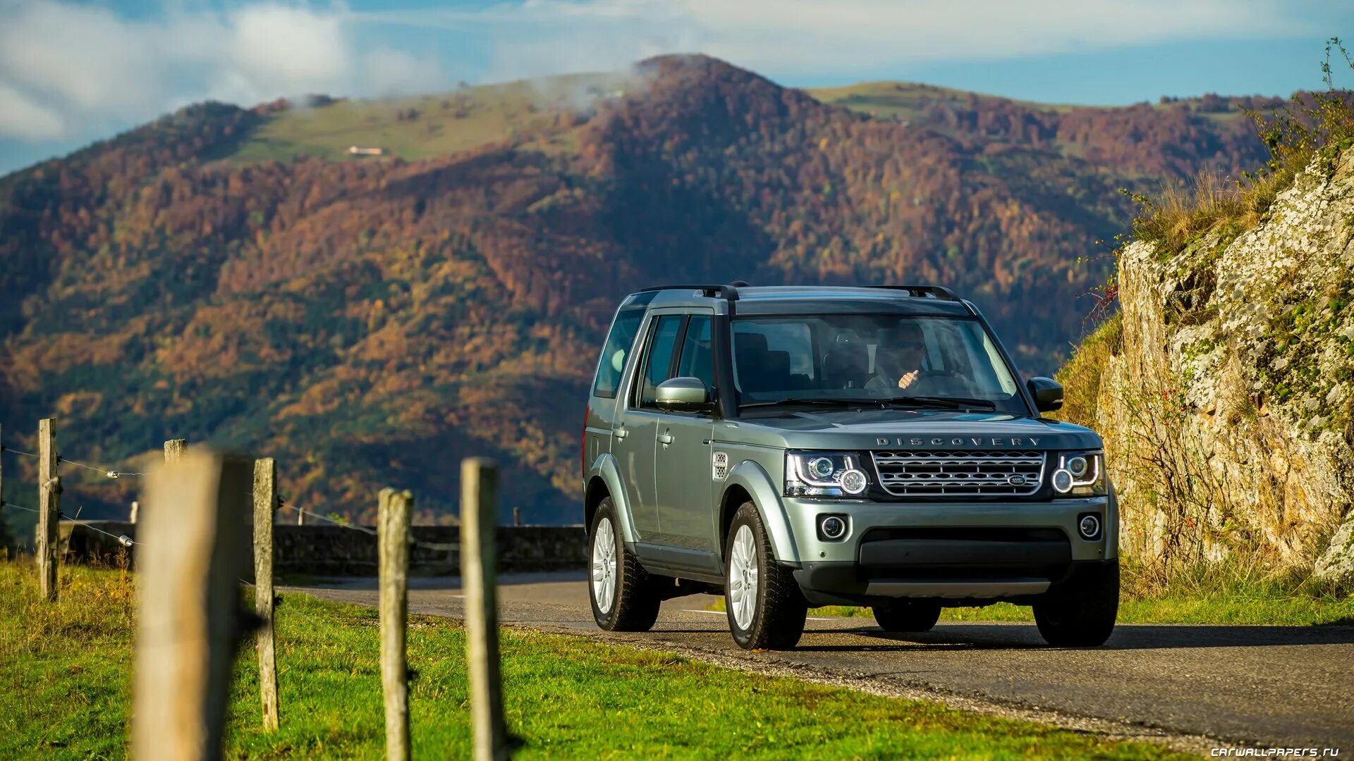 Дискавери поколения. Land Rover Discovery 4. Land Rover Дискавери 4. Ленд Ровер Дискавери 2014. Ленд Ровер Дискавери 4 2016.