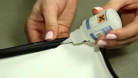 Натяжной потолок какой клей можно