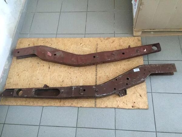 Лонжерон газ 24 задний. Лонжероны газ 21. Передние лонжероны газ 2410. Лонжерон газ 3102. Передние лонжероны газ 21.