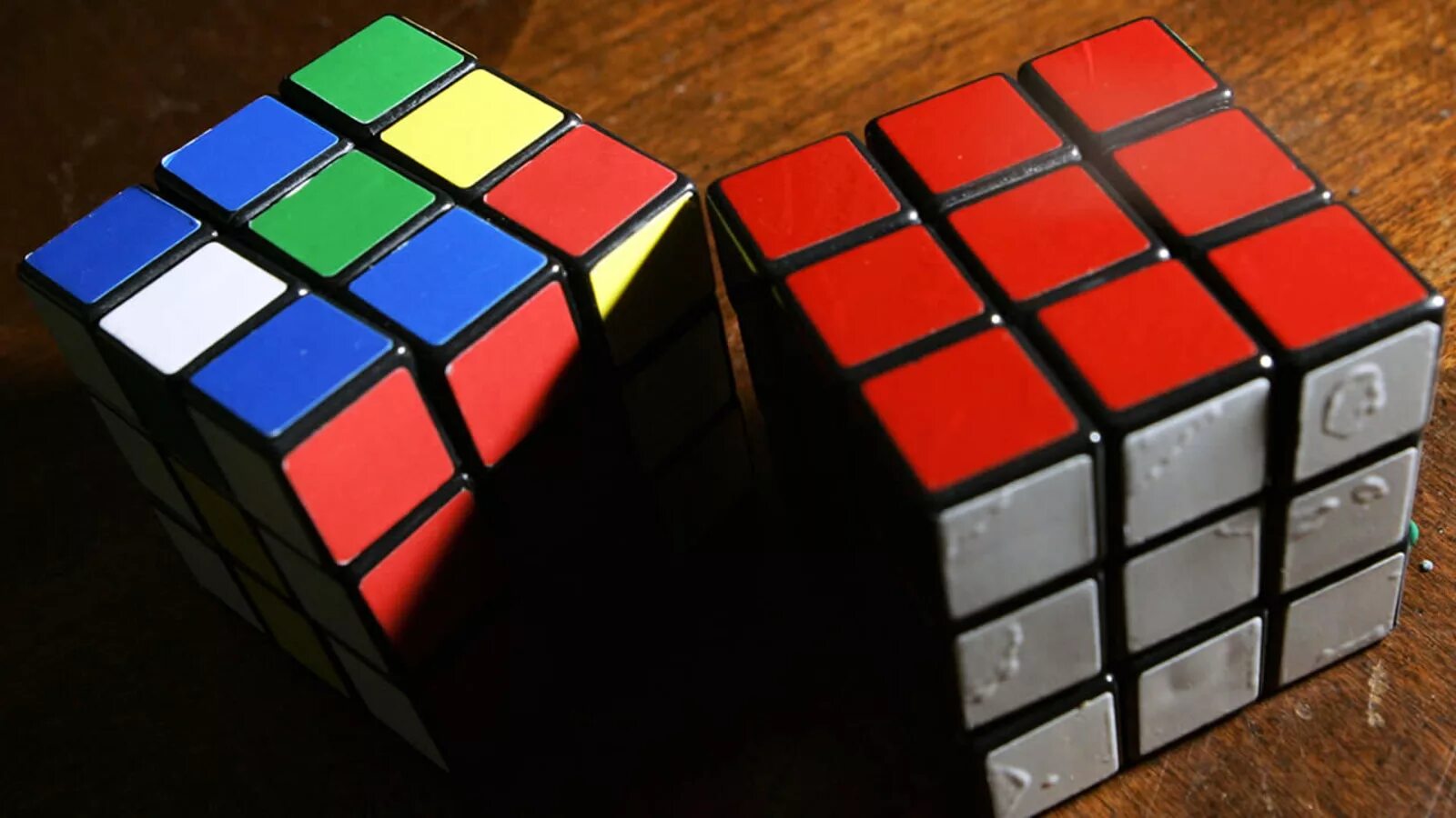 Кубик рубик легко. Кубир рубик. Кубик рубик кубик рубик кубик рубик. Самособирающийся кубик Рубика. Кубик Рубика 1 на 1 мировой рекорд.