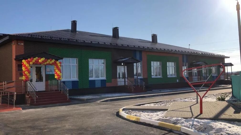 Капельки брянск. Детский сад 158 брянск. сад капелька 158 брянск. пристройка к садику брянск. детский сад 158 поселок октябрьский брянск.