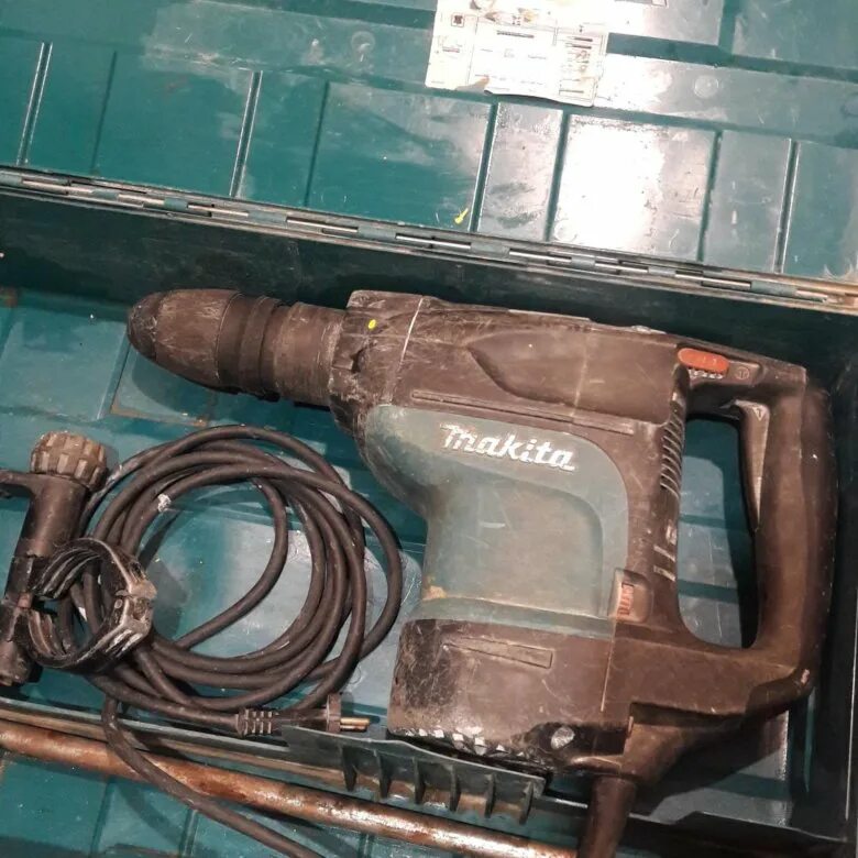 Makita перфоратор hr 4501 c. Перфоратор макита 4501. перфоратор макита hr 4501с. отбойный молоток макита 4501с. перфоратор makita avt hr4501c.