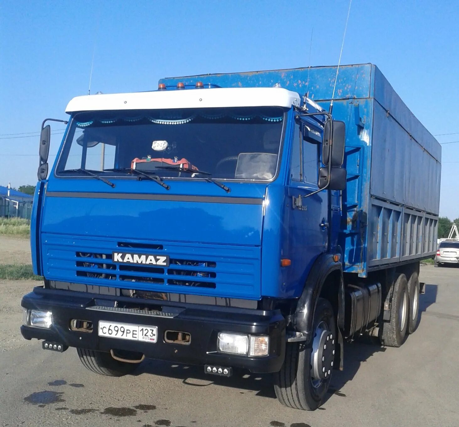 Камаз-53215 бортовой (6х4). Камаз 5320 бортовой. Камаз 53215-15 бортовой. 53215 15. Камаз 53215.
