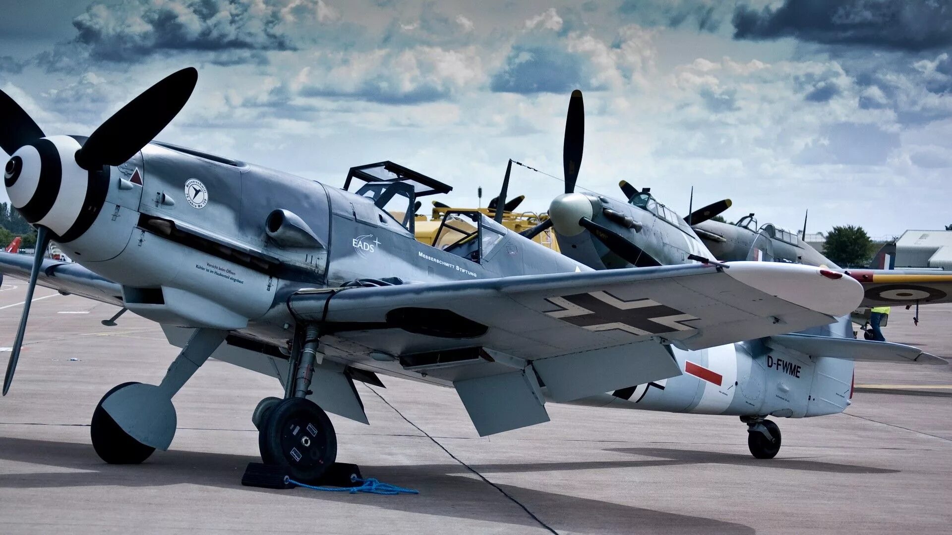 Мессершмитт bf 109 люфтваффе. Bf самолеты. Самолет messerschmitt bf. 109. Messerschmitt bf.
