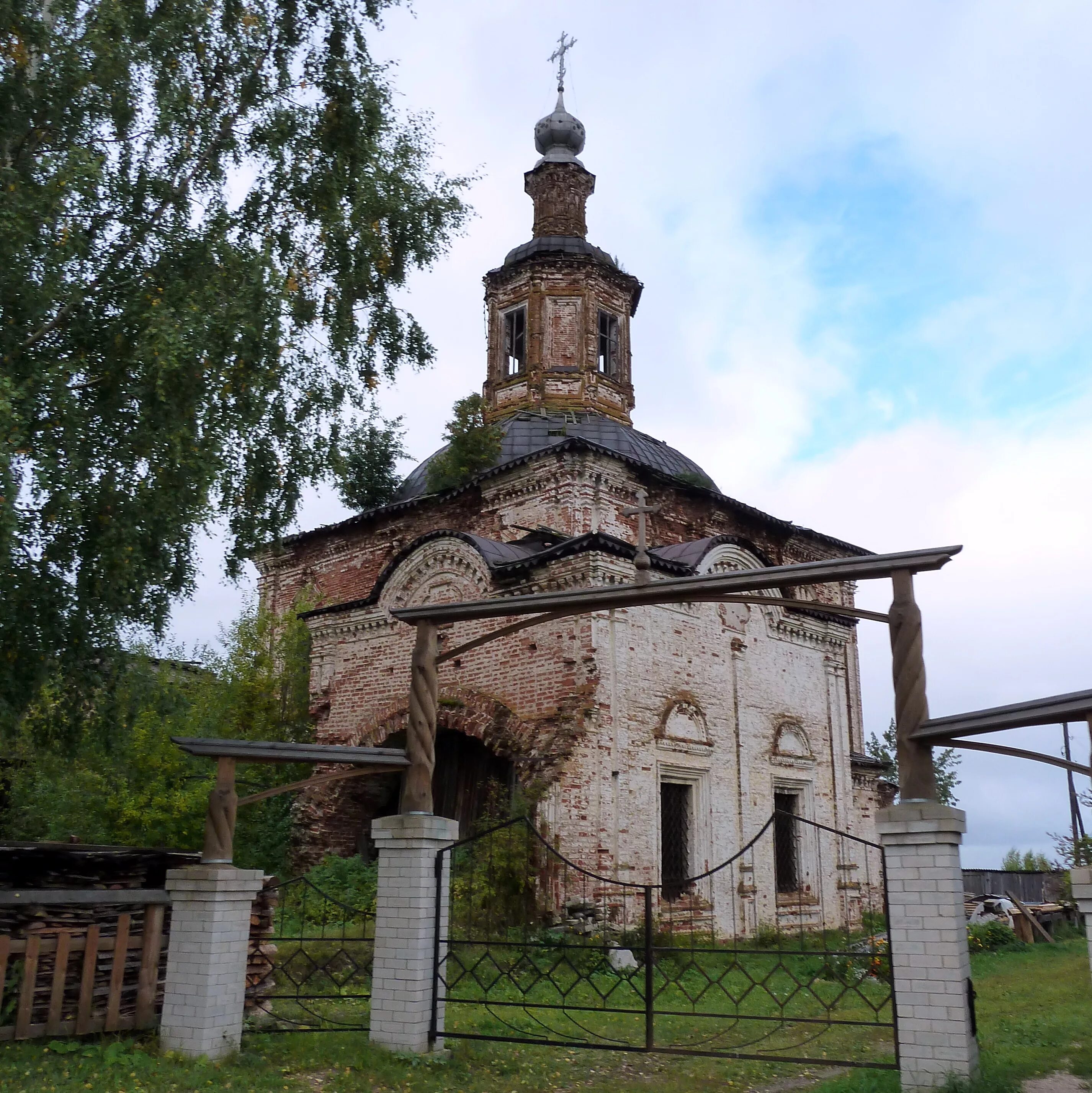 Гисметео черевково. Троицкая Церковь Черевково. Храм в Черевково Архангельской. Церкви в Черевково Красноборского района Архангельской области. Троицкая Церковь село Черевково.