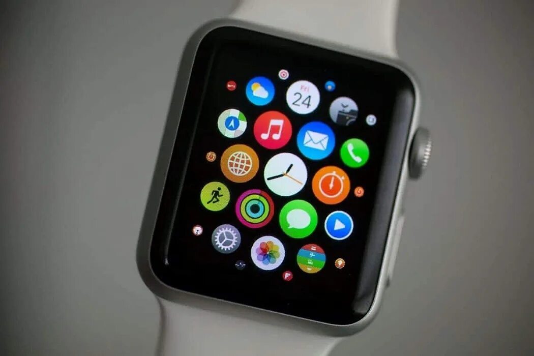 Apple watch 1 поколения. Apple watch 2015. Apple watch 2. Китайская реплика эпл вотч. Эппл вотч айфон.