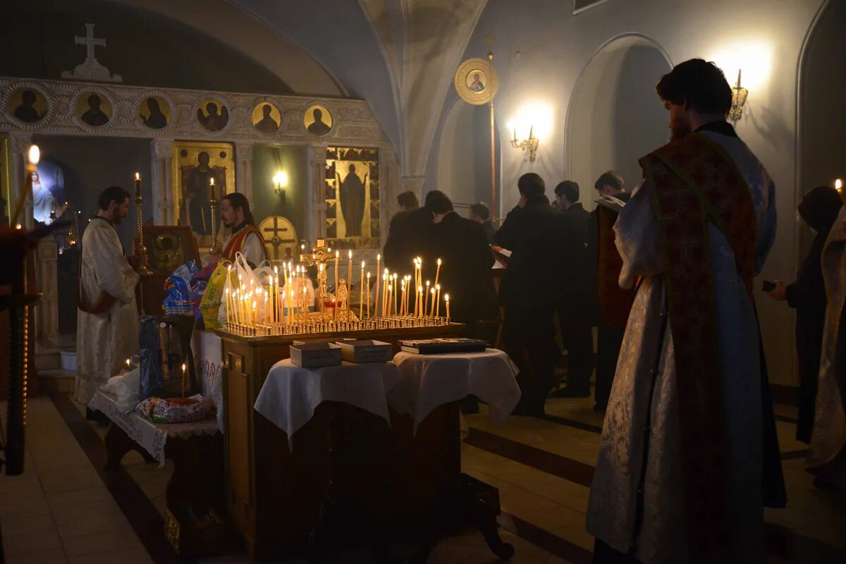 Заупокойное вечернее богослужение. Каменская епархия Великий пост родительская суббота. Родительская суббота в храме. Заупокойные богослужения и поминовения.