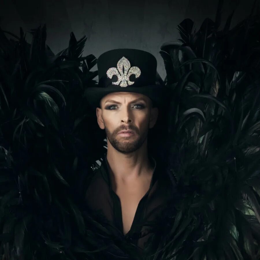 Александр исаков ютуб. Александр енин. Alexander official. En александр. Молодые фотографы россии 2022 фото.