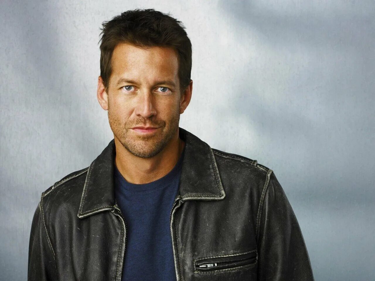 Mike delfino. Майк Дельфино актер. Отчаянные домохозяйки Майк Дельфино. Майк отчаянные домохозяйки актер.