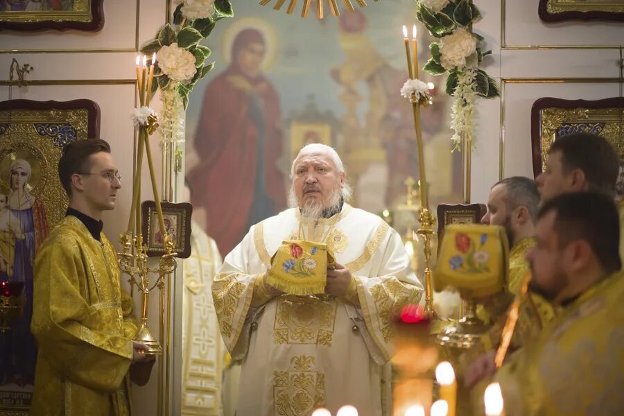 Медиоланская литургия. Литургия святого амвросия медиоланского. Храм святителя амвросия медиоланского милан. С праздником амвросия медиоланского. Амвросий милан.