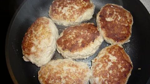 Школьные котлеты с черным хлебом
