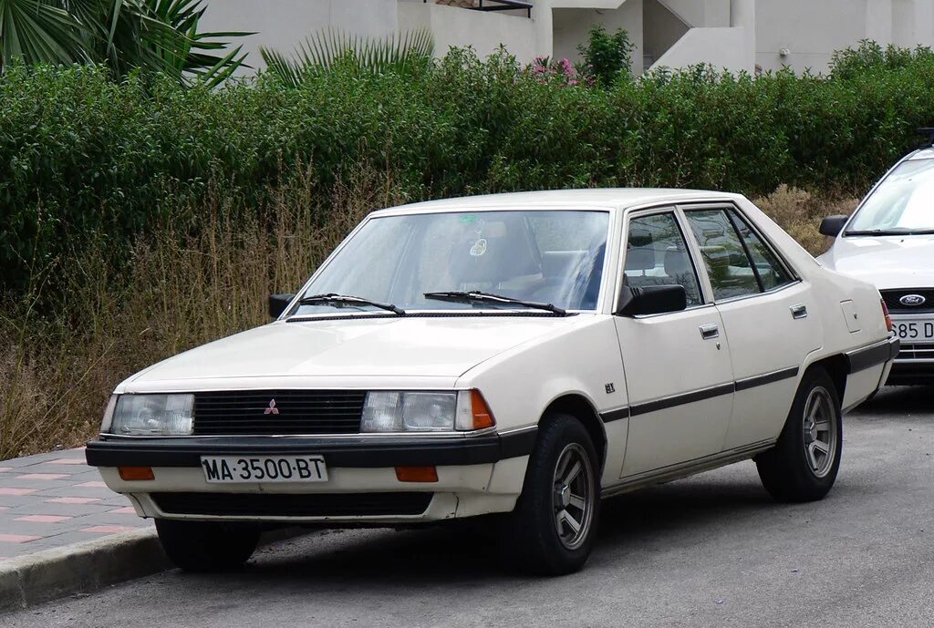 Митсубиси Галант 1987. Mitsubishi Galant 3 поколение. Митсубиси Галант 1980. Мицубиси Галант 1980г.