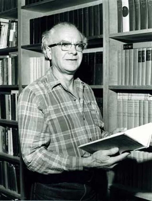 Уэсли клэр митчелл. Теренс митчелл и роберт хаус. У. Теренс митчелл лидерство. Митчелл ученый.