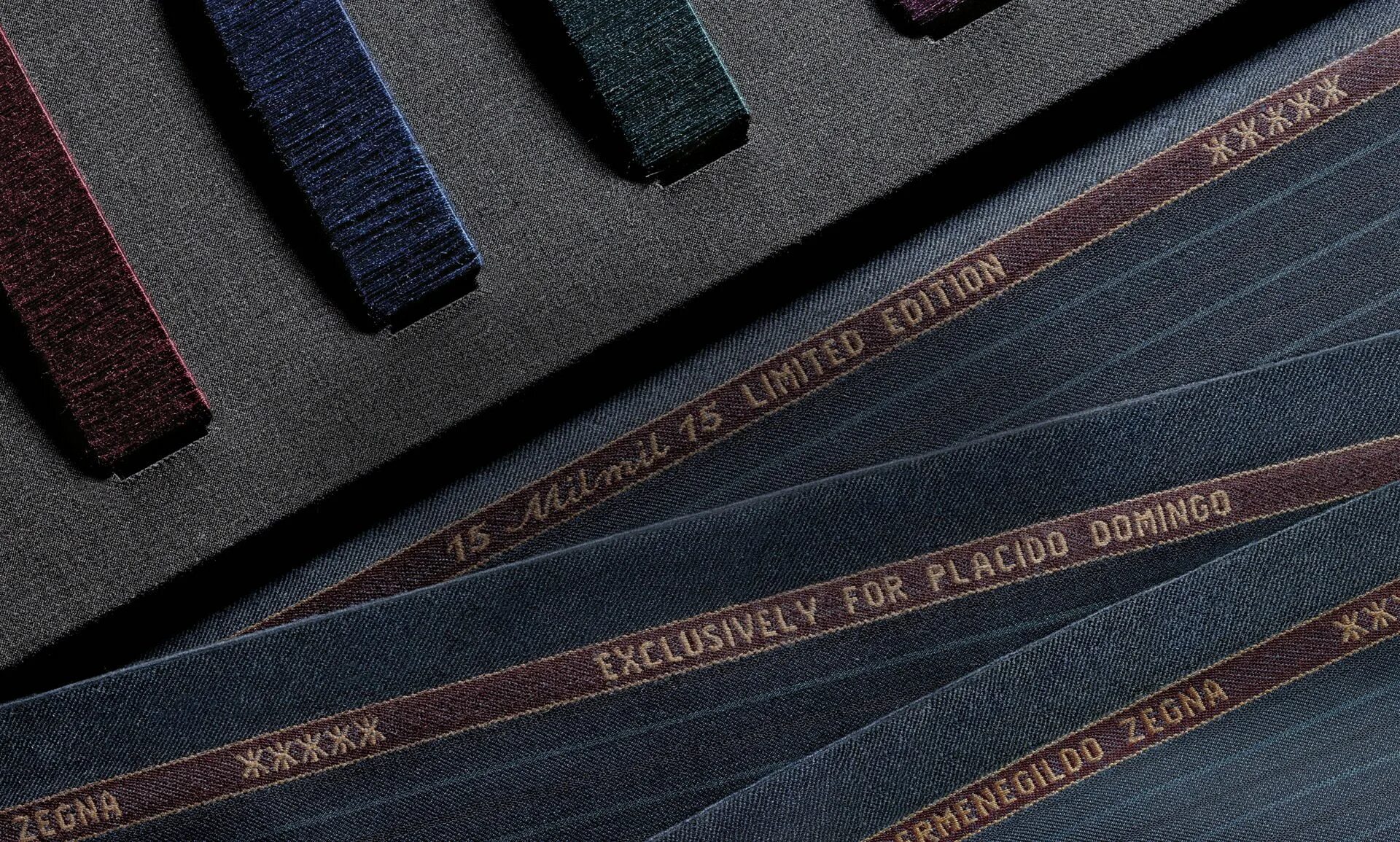 Отпаривать одежду. Фото made to measure. Made to measure. Индивидуальный пошив рубашек фото. Made to measure.