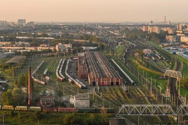 Вагонные петербург. Вагонное депо 8 Санкт-Петербург Московский. ЛВЧД-8 депо Санкт-Петербург. Вагонное депо СПБ Московский. Вагонный участок Санкт-Петербург Московский.