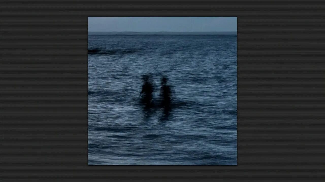 Море грело. Мимо моря. Фотосессия на берегу моря утром. Мимо моря. Amir.