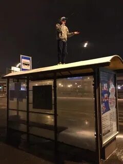 Почему остановлен стоит