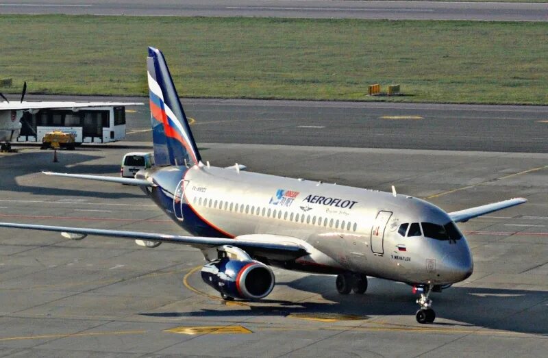 Самолет магнитогорск москва. Самолет екатеринбург магнитогорск. Uzbekistan mfs 2020. Самолет магнитогорск москва. Самолёт s7 горно-алтайск.