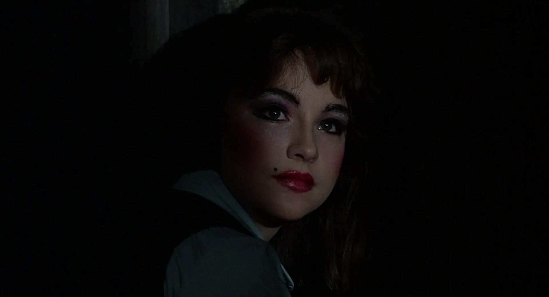 Амитивилль 2 одержимость 1982. Diane franklin amityville ii 1982. диана франклин амитивилль. амитивилль 2: одержимость фильм 1982. дайан франклин невероятные приключения.