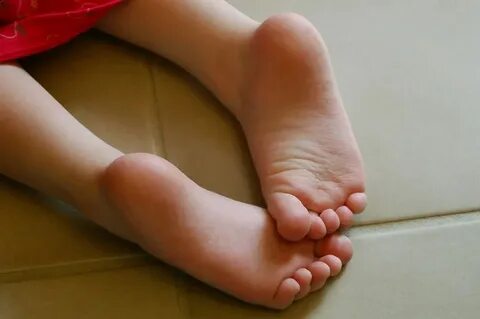 Children feet video