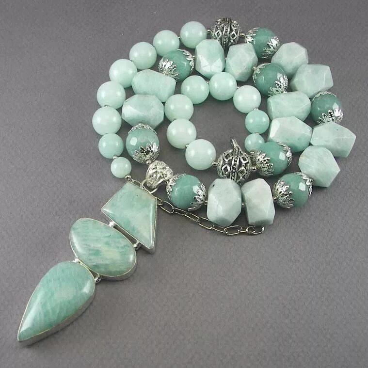 Амазонит магические. Амазонит. бразильский амазонит. amazonite камень. уральский амазонит.