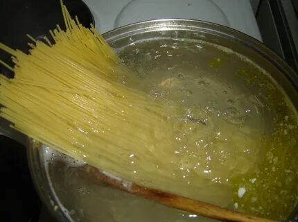 Сколько варить длинные макароны