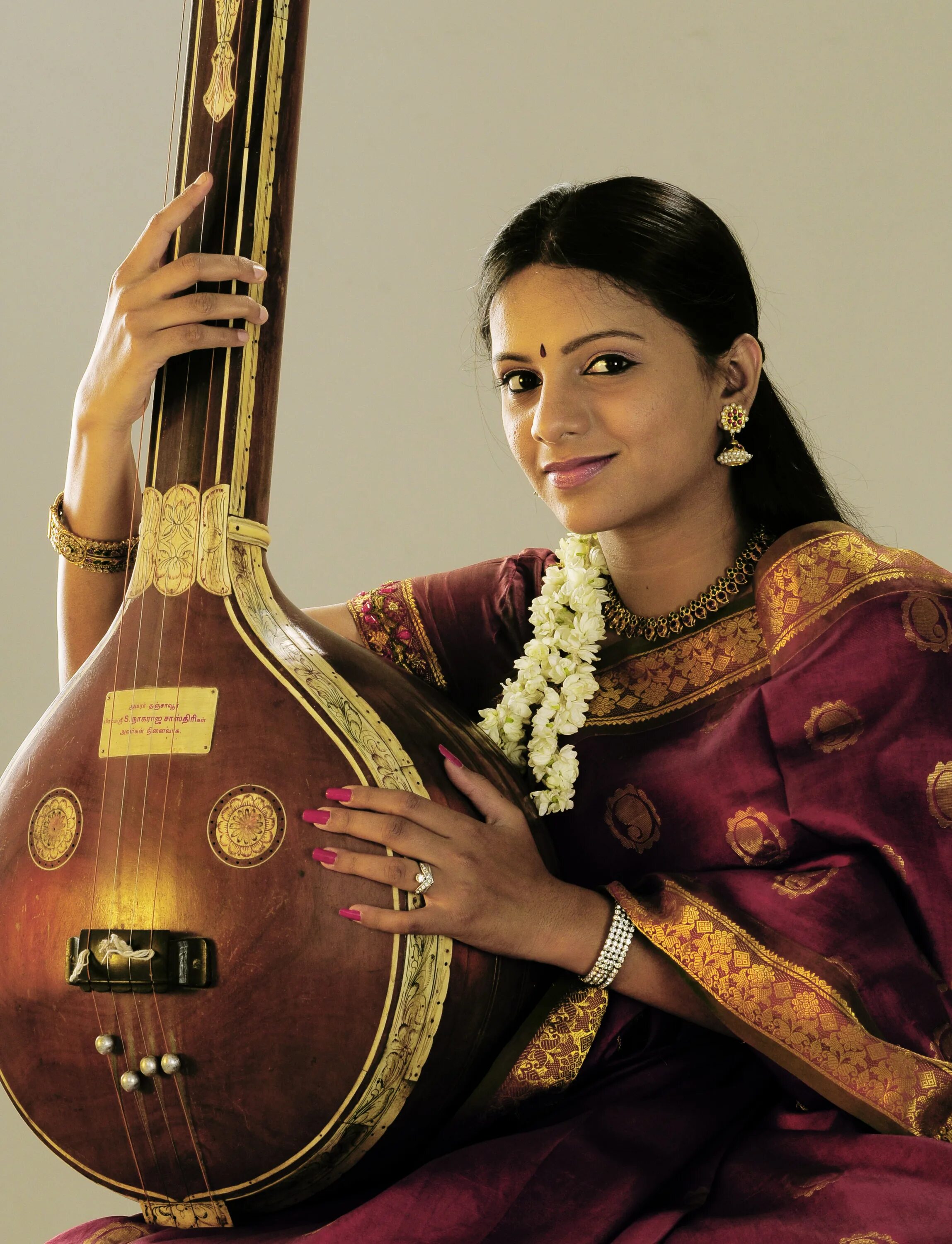 Песня индиска. Индийские музыкальные инструменты. Индийские музыканты. Музыкальные инструменты из Индии. Индийские музыкальные.