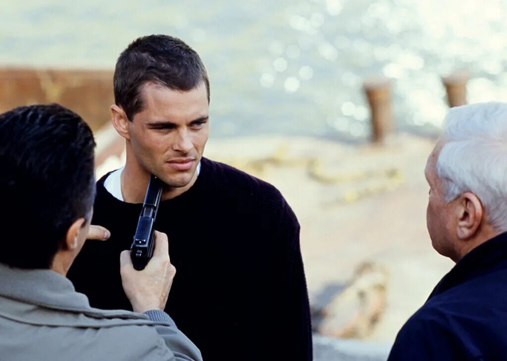 Пересечение 10 и вульф. Пересечение 10-й и вульф фильм 2006. Пересечение 10 и вульф. Пересечение десятой и вульф фильм. Керр зе вульф видео.