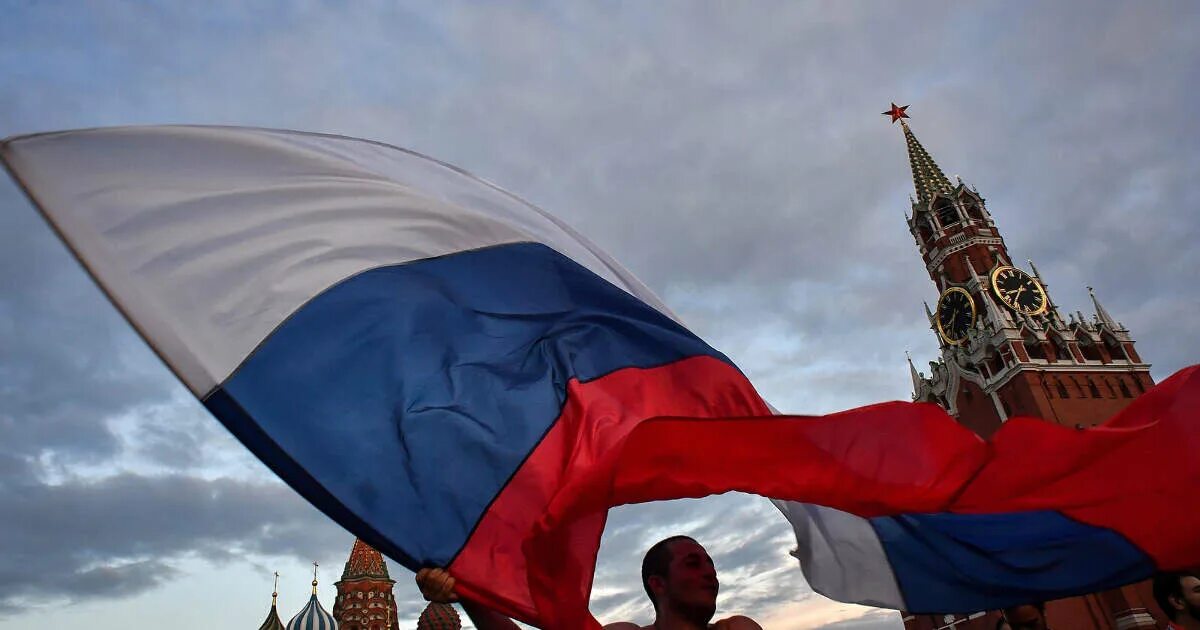 Кремль москва. Российские ве. Российские ве. Русский флаг фон. Российские ве.