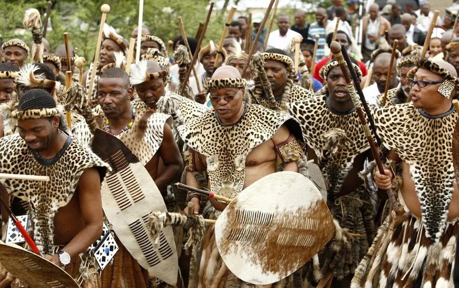 Зулусы народ Африки. ЮАР Зулусы. Племя Зулу в Африке. Племя зулусов в Африке. Zulu tribe