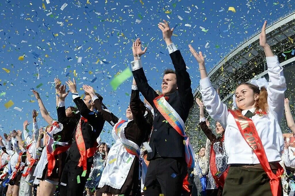 Украшение класса к новому году в школе. Тематические новогодние вечеринки. Фотосессия последний звонок. Новый год 9 11 классы. Новый год 9 11 классы.
