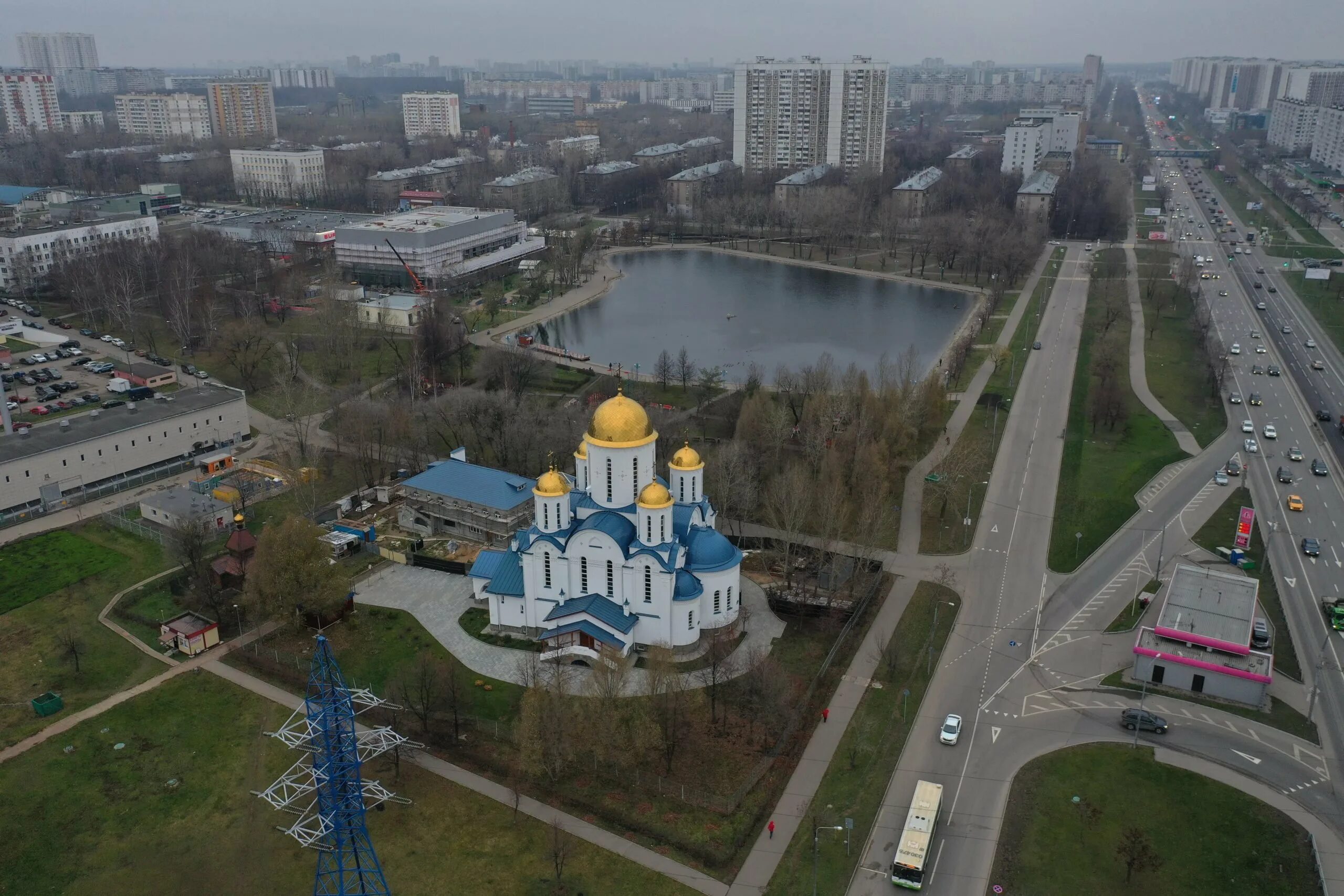 Храм торжества. Храм торжества православия в алтуфьево. храм казанской иконы божией матери в лосиноостровской. храм торжества православия на алтуфьевском шоссе. храм на алтуфьевском шоссе возле мкад.