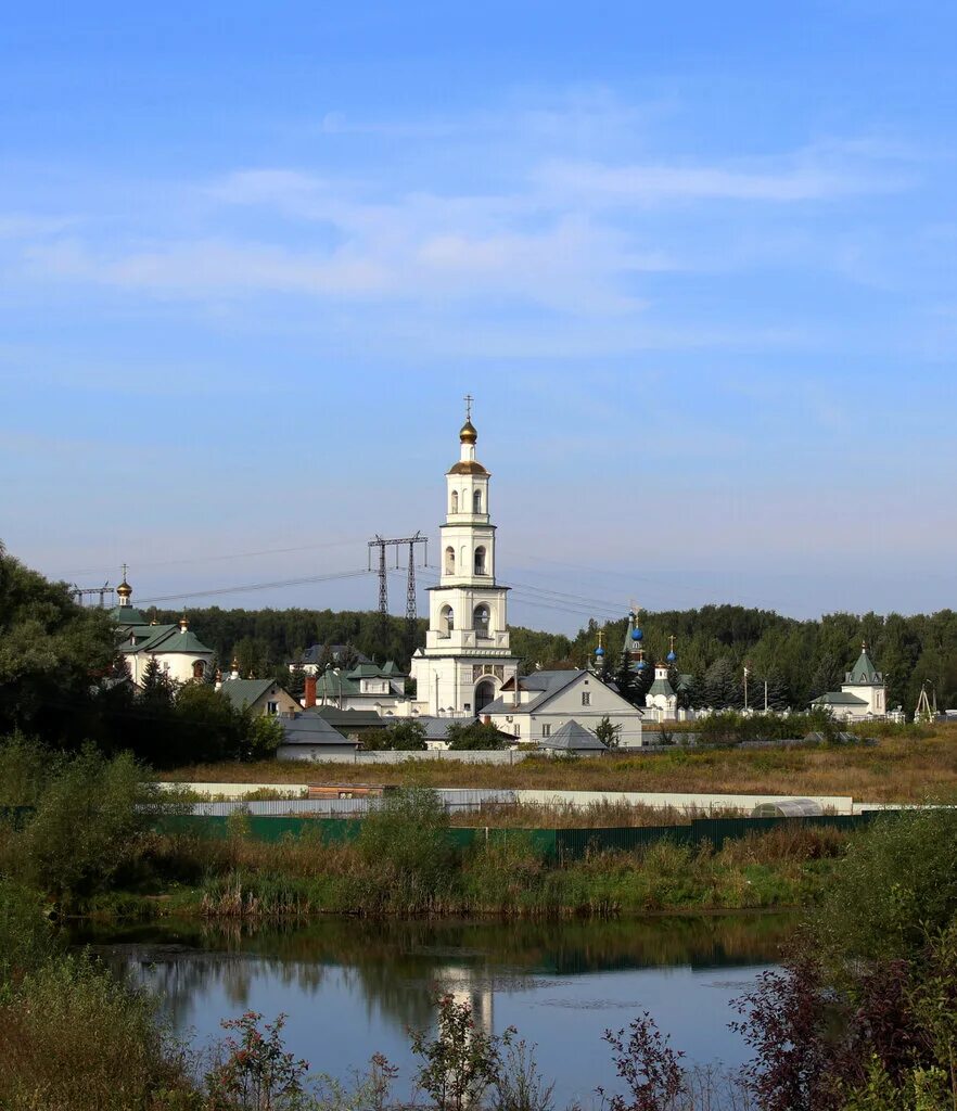 Погост московская область. Ховрино Бородино кладбище. Бородино Мытищинский район. Ховринское кладбище храм. Владимирский храм Бородино Мытищи.