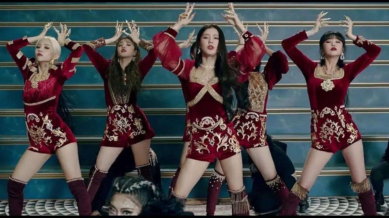 Джи айдл офф. Джи айдл. lion джи айдл. (g)i-dle lion. g idle lion обложка.