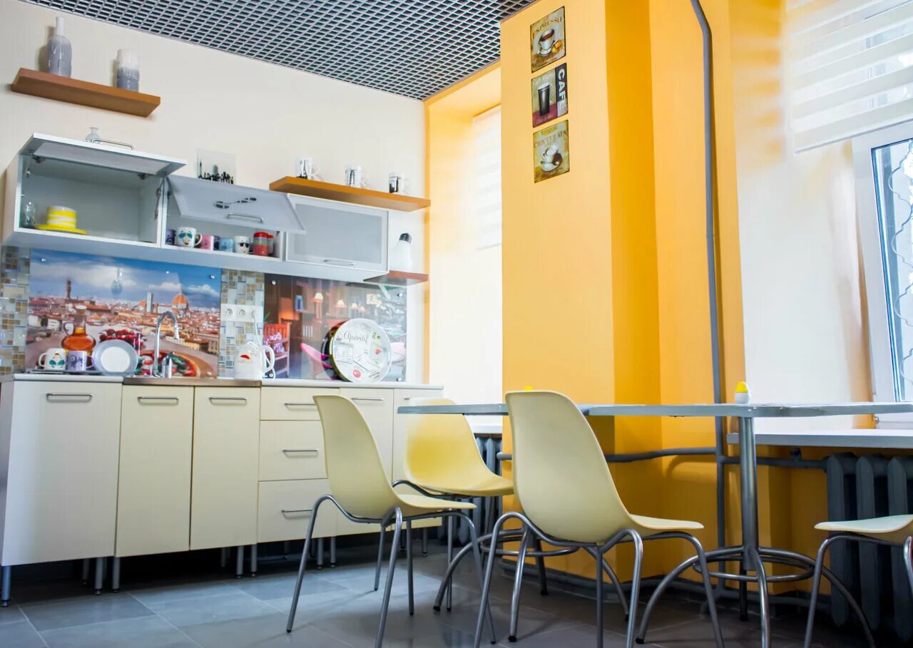 хостел микс уфа. хостел аэропорт мирный. хостел аэропорт москва. маленькая комната в общежитии. хостел аэропорт москва.