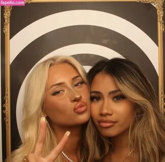 Amber Woods / amber-woods / amberwoodsmusic Nude Leaked OnlyFans Photo #2.....