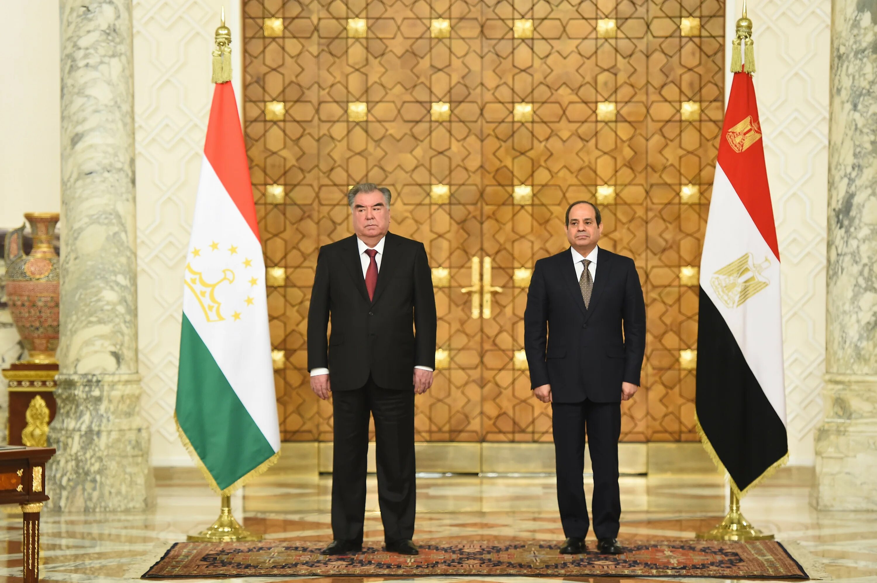 Сотрудничество таджикистана. Эмомали Рахмон Египет 2022.