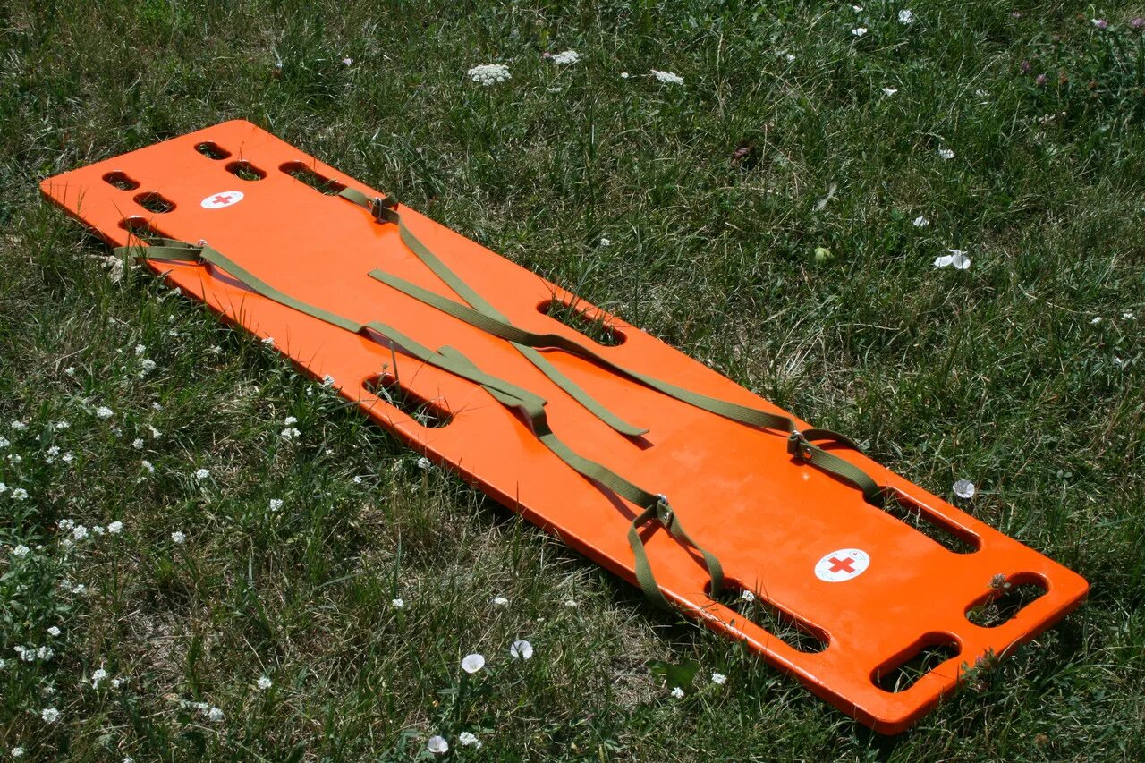 Носилки ydc-1a9. Фиксирующие ремни для носилок. Носилки медицинские ковшовые ортопедические. Щит спинальный иммобилизационный yxh-1a6a. Щит носилки.